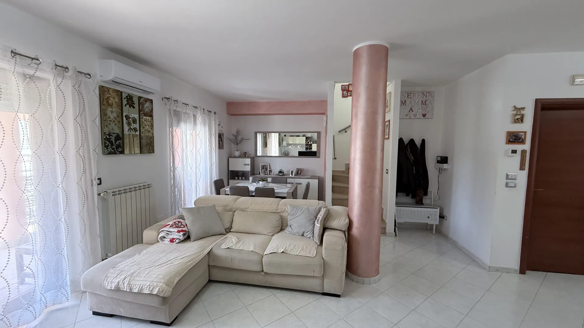 Luminoso appartamento duplex al primo e secondo piano di una palazzina realizzata recentemente in zona residenziale e ottimamente servita.