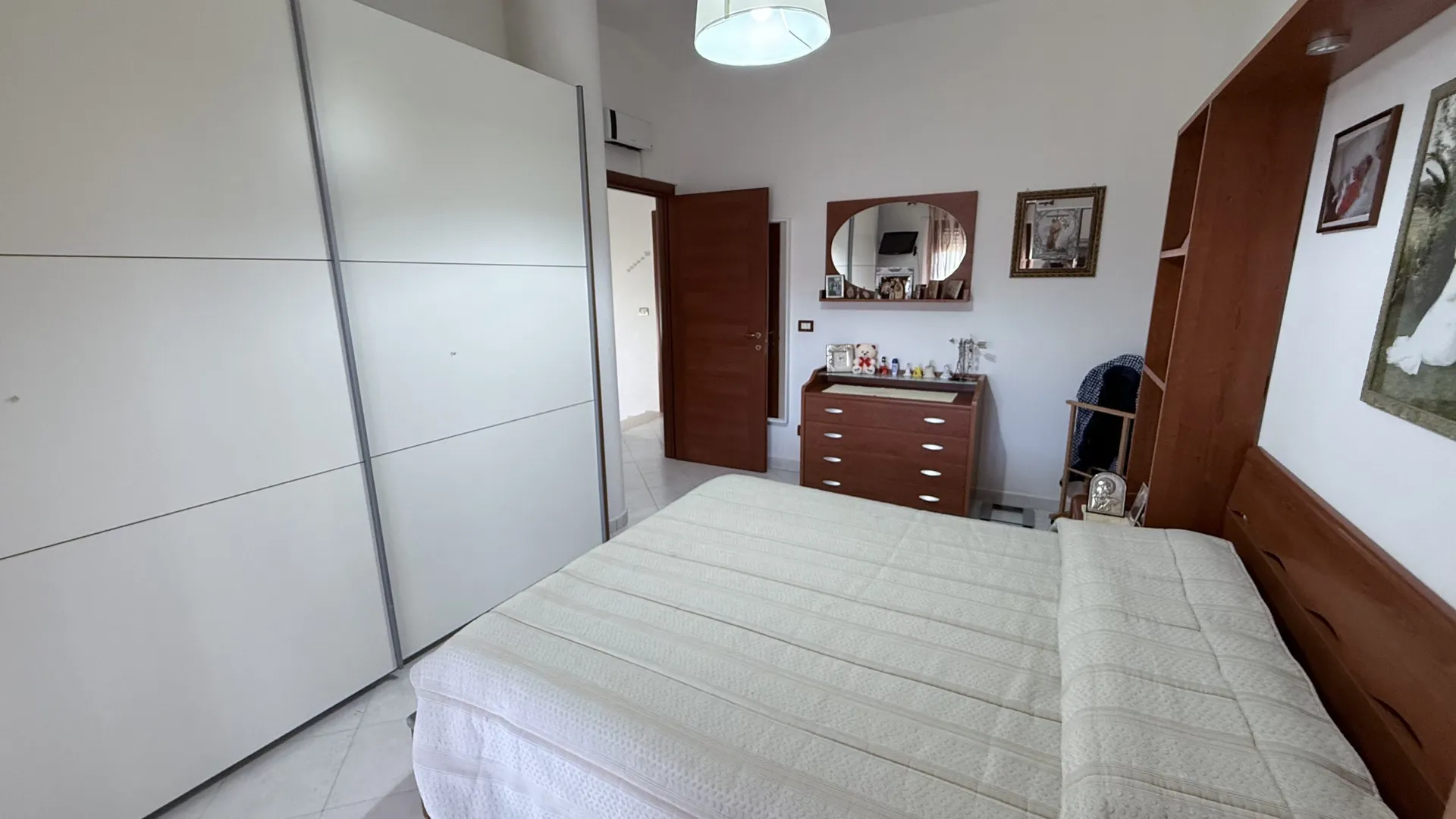 Luminoso appartamento duplex al primo e secondo piano di una palazzina realizzata recentemente in zona residenziale e ottimamente servita.