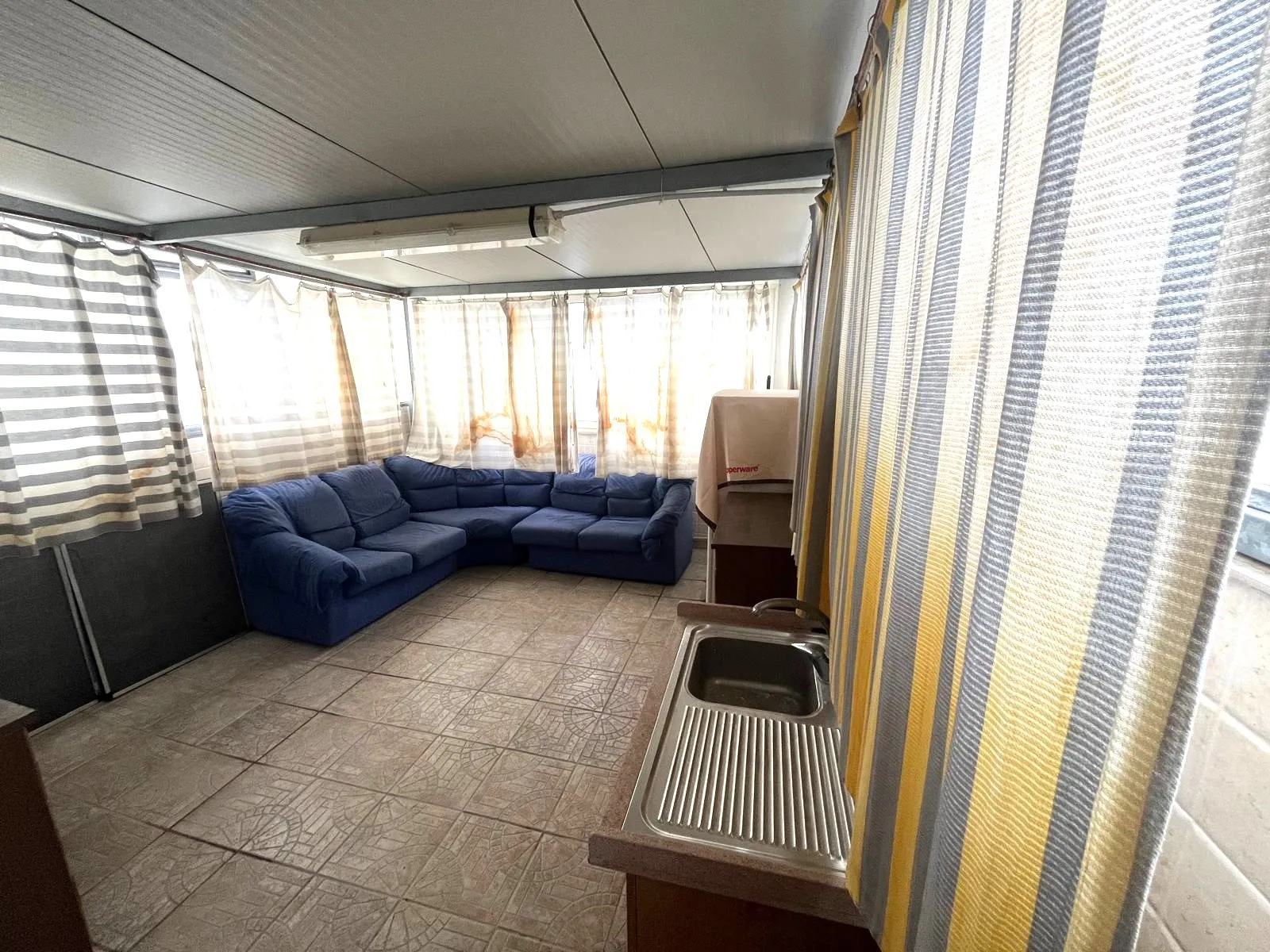 Casa indipendente affiancata, sviluppata su due livelli, in zona centralissima e ottimamente servita.