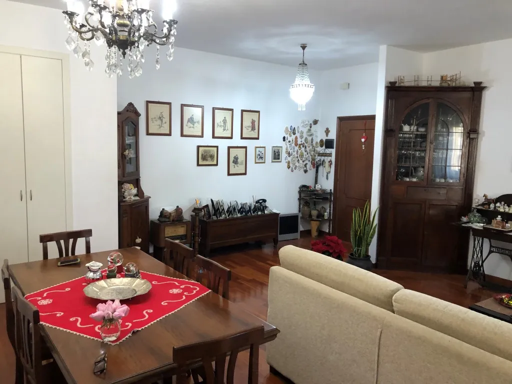 Appartamento zona centrale servita